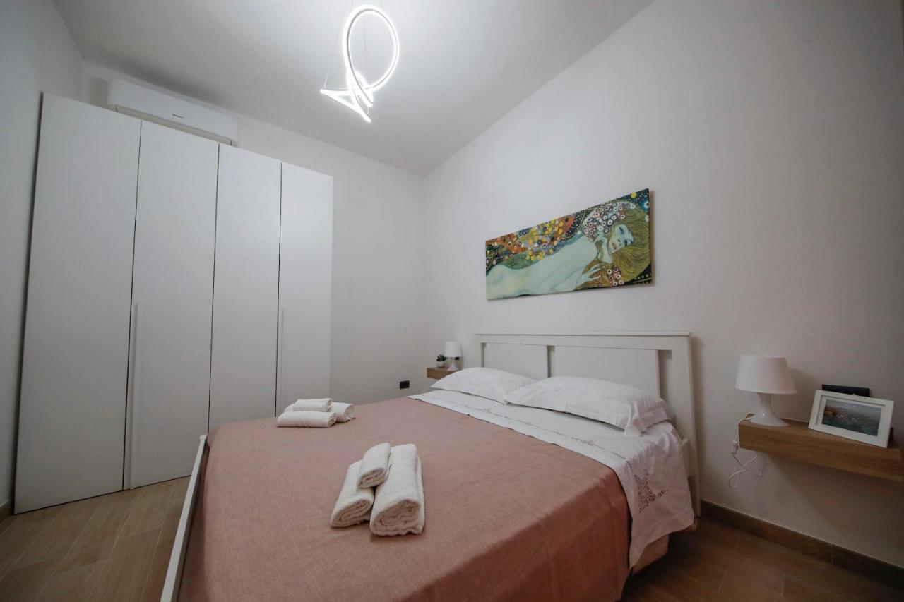 Ferienwohnung The Door Saturday Neapel Exterior foto